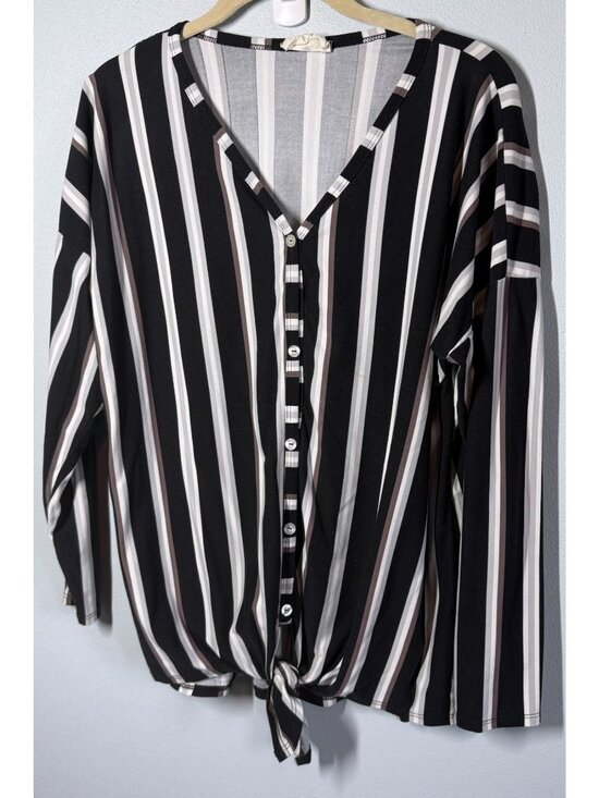 Betsy's Boutique Tops - Betsy's Boutique Womens Medium Black Striped Tie Front Blouse V Neck Boho Casual